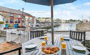 Photo of 6 Bed in Fowey