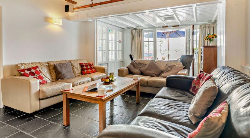 Photo of 6 Bed in Fowey