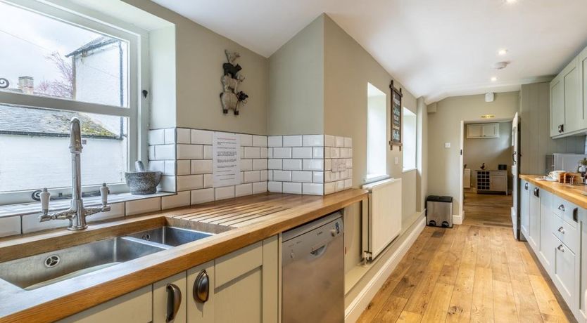 Photo of 3 Bed in Bourton-on-the-Water