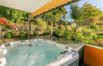 2 Bed in Bradford Holiday Cottage