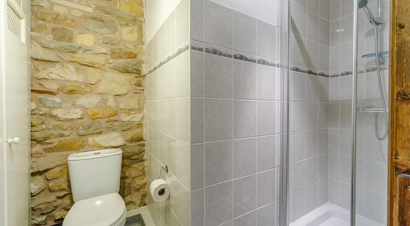 Photo of 2 Bed in Low Row