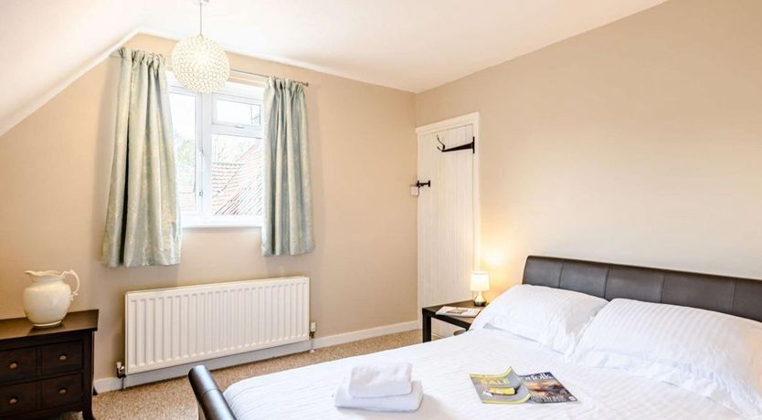 Photo of 2 Bed in Holt