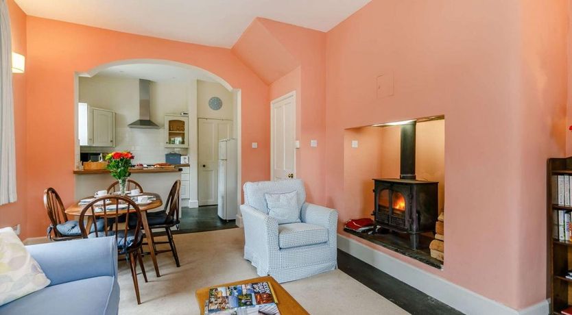 Photo of 2 Bed in Lanteglos