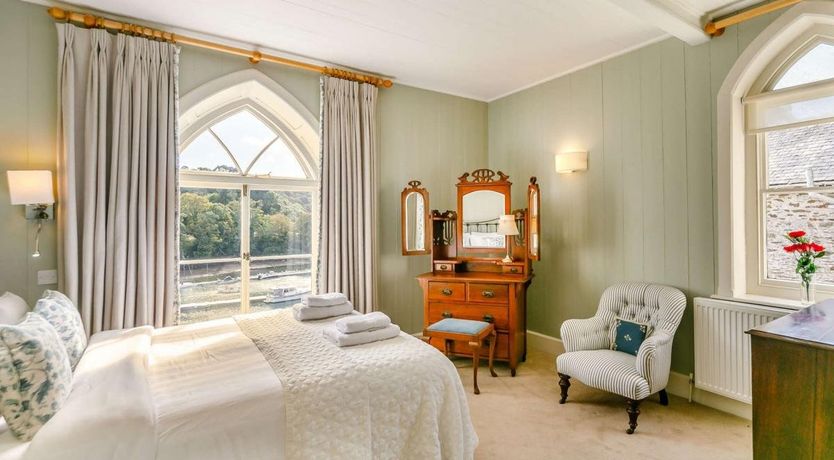 Photo of 2 Bed in Lanteglos