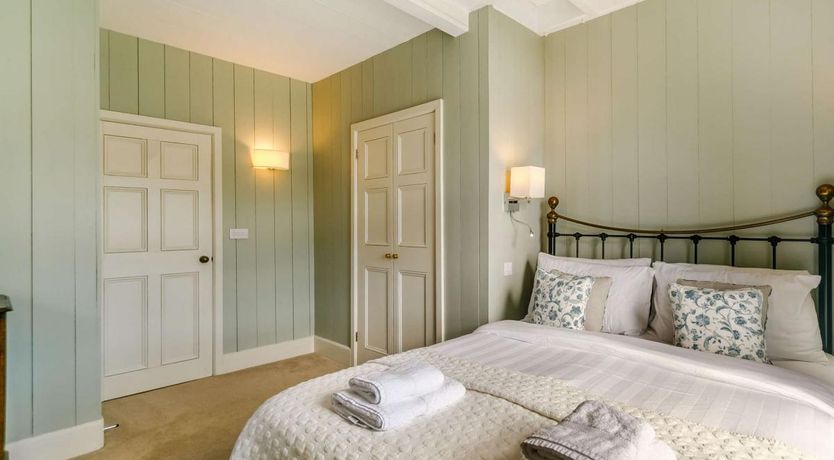 Photo of 2 Bed in Lanteglos