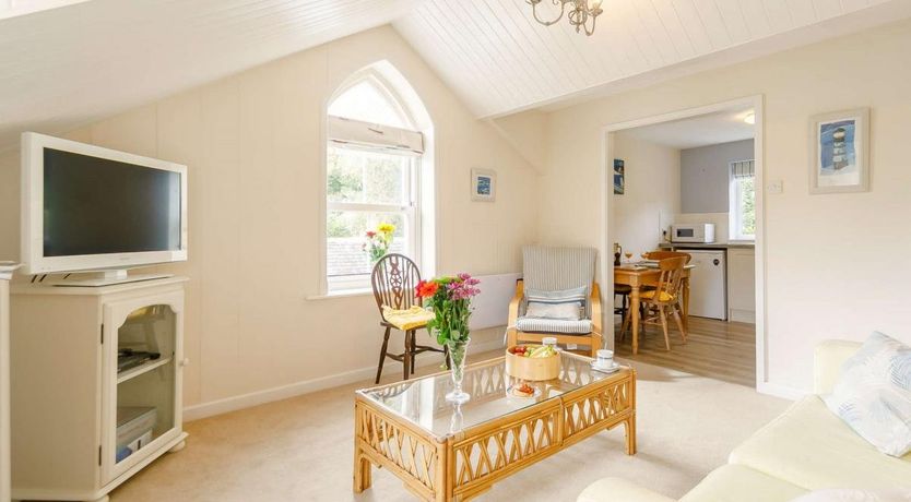 Photo of 2 Bed in Lanteglos