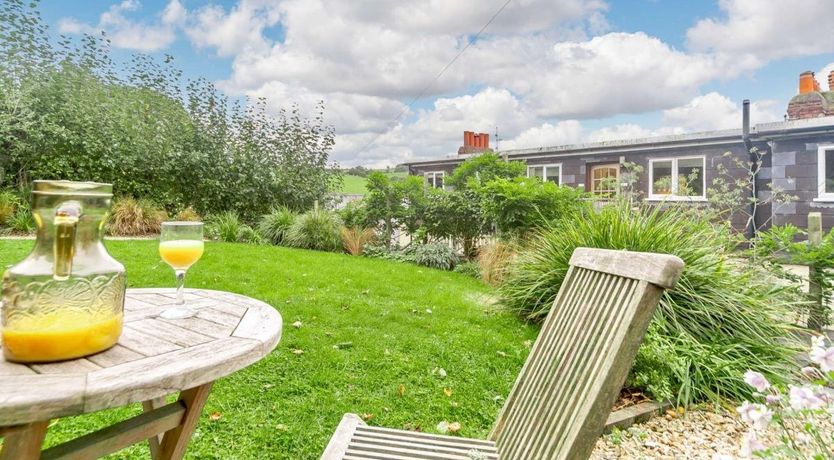 Photo of 2 Bed in Lanteglos