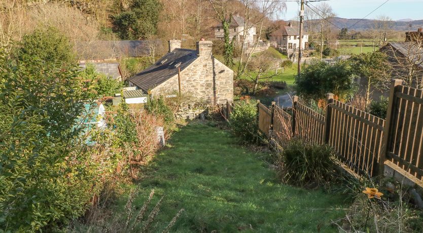 Photo of 2 Bryn Eglwys