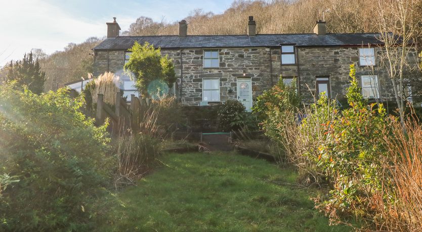 Photo of 2 Bryn Eglwys