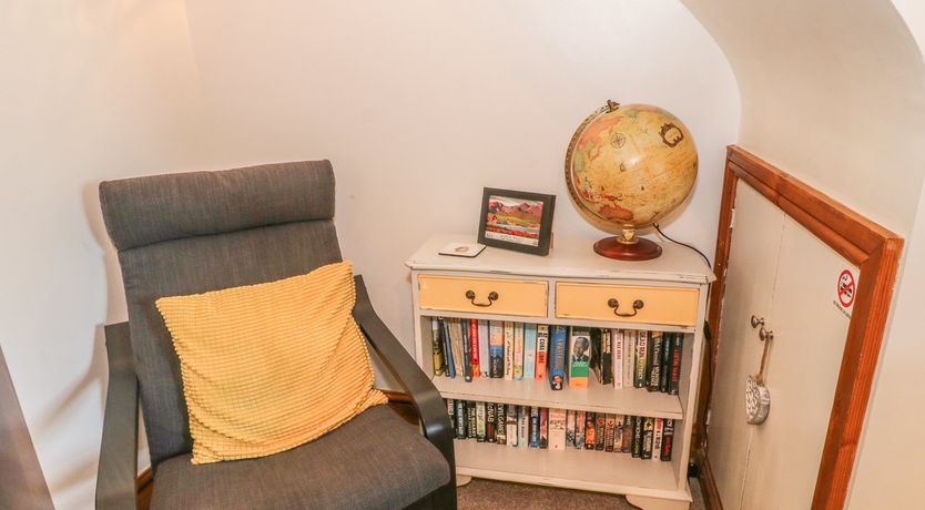 Photo of 2 Bryn Eglwys