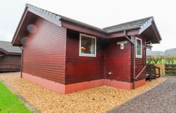 Kestrel Lodge Holiday Cottage