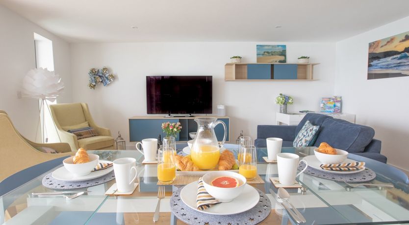 Photo of Onshore 6 - Newquay Towan Beach View