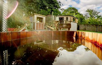 Log Cabin in North Wales Holiday Cottage