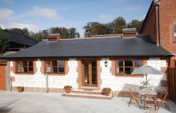 in Merstone (IC080) Holiday Cottage