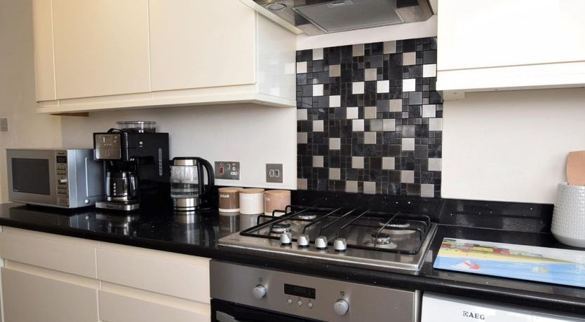 Photo of 2 Bed in Eastbourne