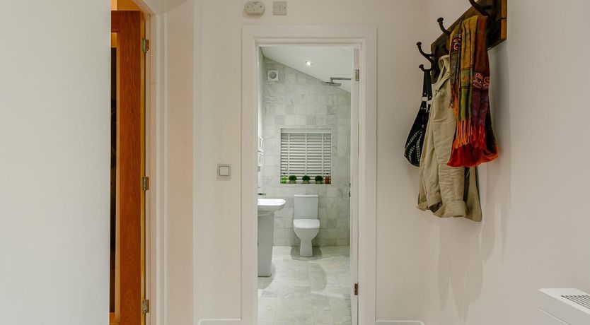 Photo of 2 Bed in Battle