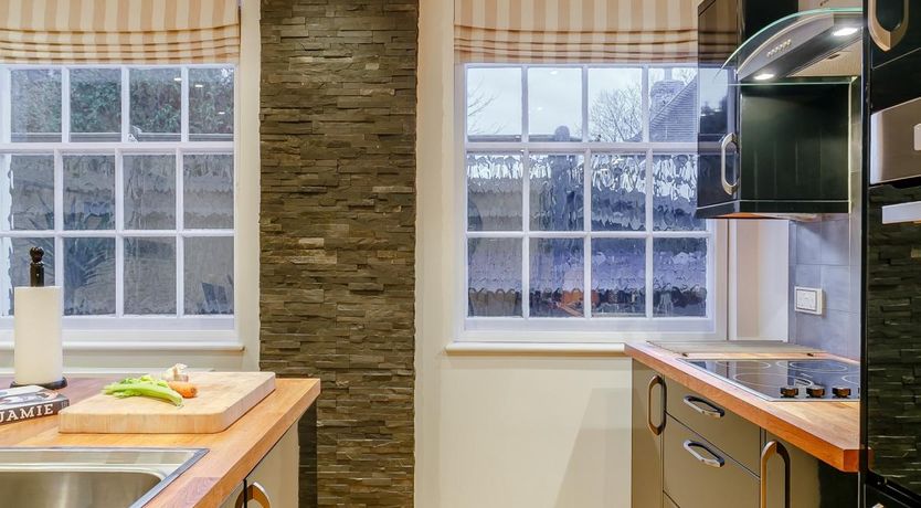 Photo of 2 Bed in Battle