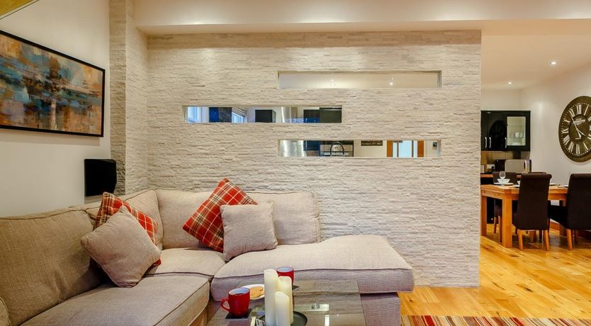 Photo of 2 Bed in Battle