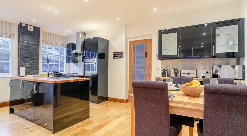 Photo of 2 Bed in Battle