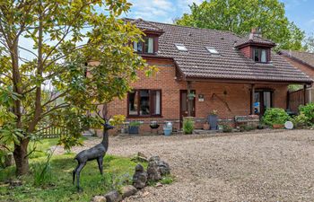 4 Bed in Wareham Holiday Cottage