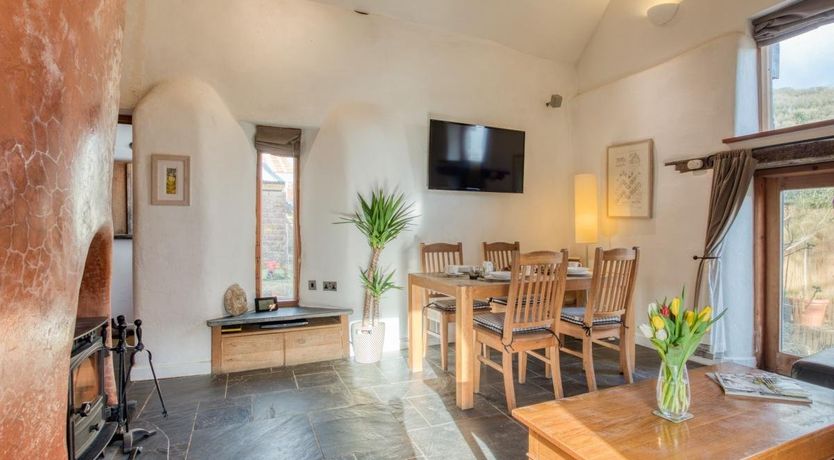 Photo of 2 Bed in Lower Washfield