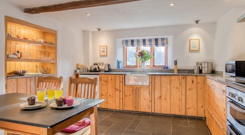 Photo of 2 Bed in Lower Washfield