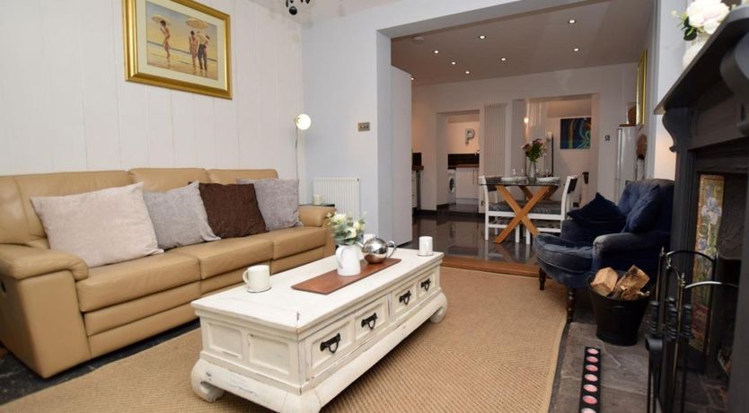 Photo of 2 Bed in Wookey Hole