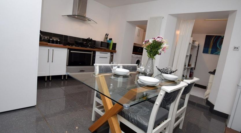 Photo of 2 Bed in Wookey Hole