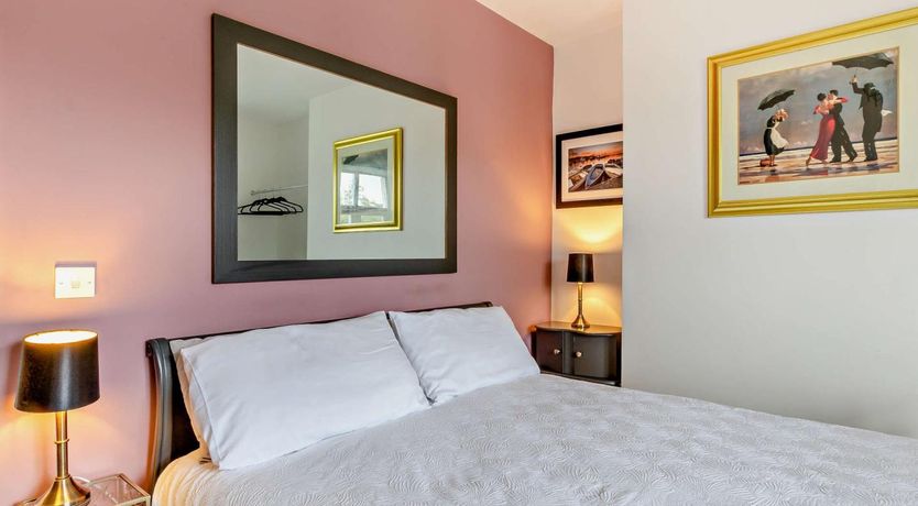 Photo of 2 Bed in Wells