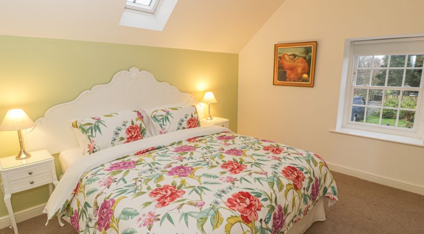 Photo of May Cottage