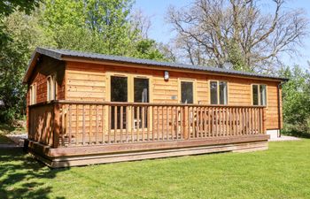Lodge One Holiday Cottage