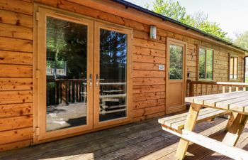 Lodge Three Holiday Cottage