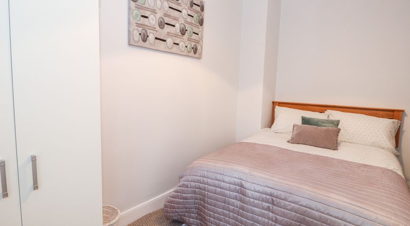 Photo of Lincoln House