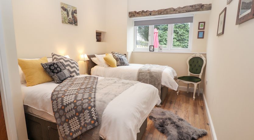 Photo of Cut Moch, Plas Moelfre Hall Barns