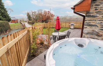 Cut Moch, Plas Moelfre Hall Barns Holiday Cottage