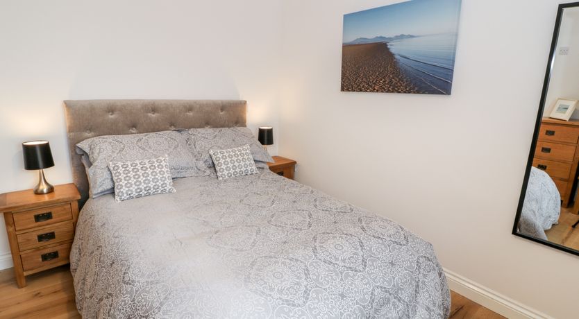 Photo of Tŷ'n Lôn Bach