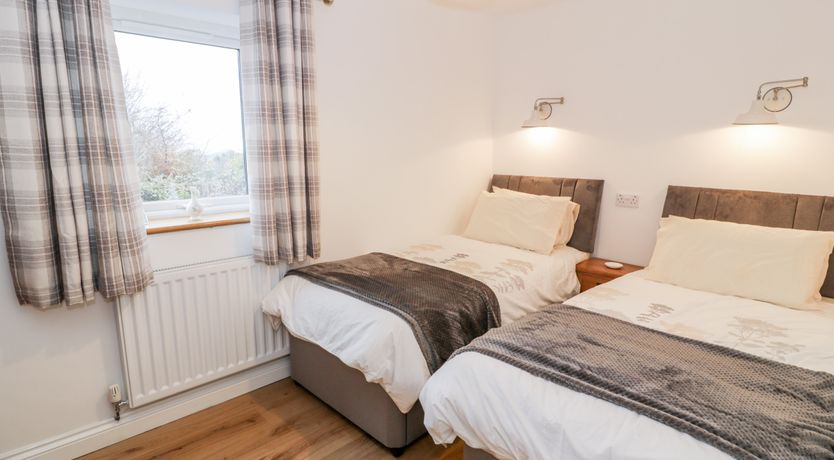 Photo of Tŷ'n Lôn Bach