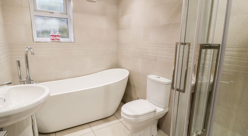 Photo of Tŷ'n Lôn Bach