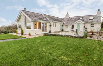 Tŷ'n Lôn Bach Holiday Cottage