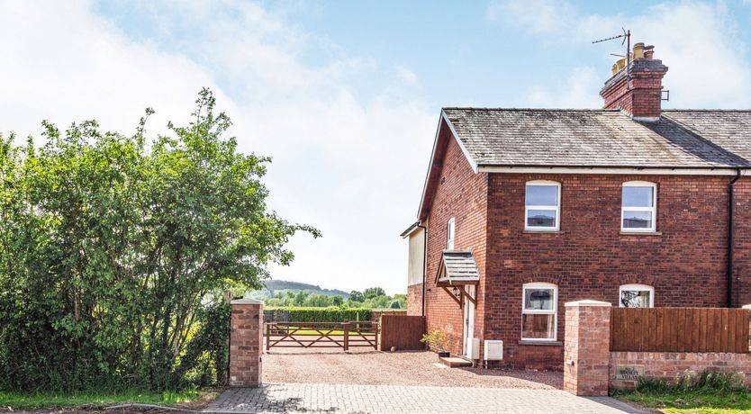 Photo of 2 Stanley Villas