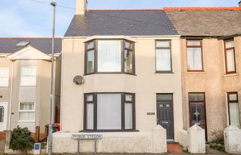 Rhiwlas Holiday Cottage