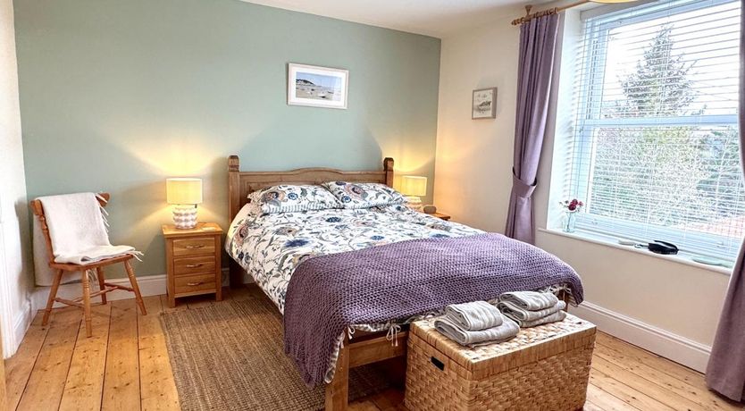 Photo of 3 Bed in Bishops Tawton