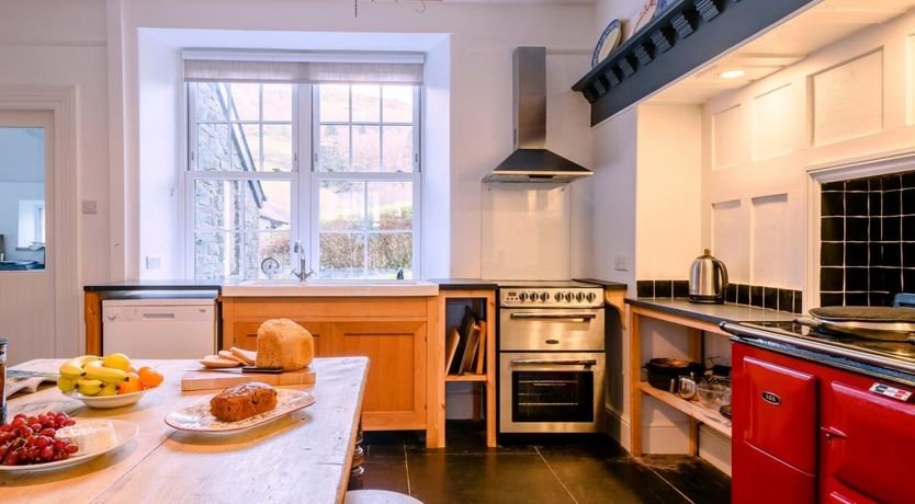 Photo of 7 Bed in Aberllefenni