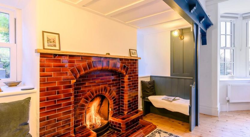 Photo of 7 Bed in Aberllefenni