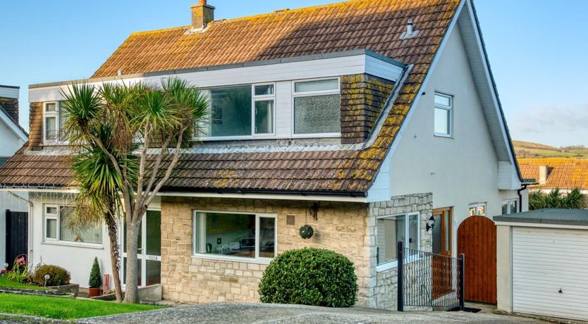 Photo of 3 Bed in Swanage