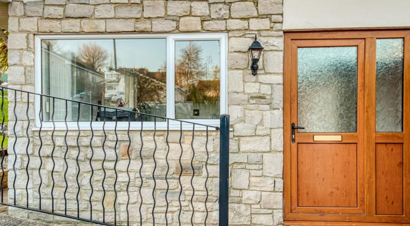 Photo of 3 Bed in Swanage