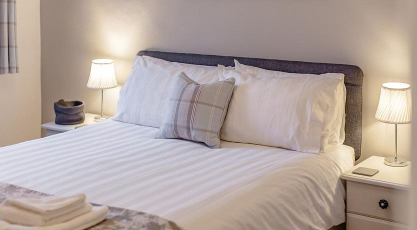 Photo of 2 Bed in Tintagel