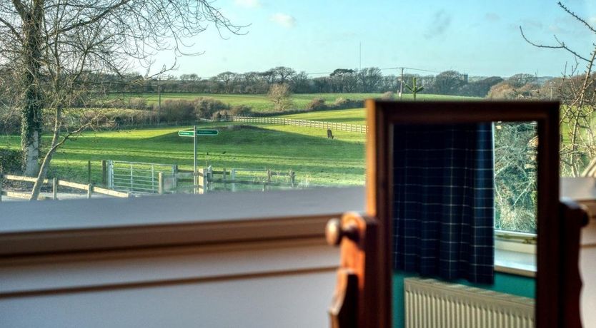 Photo of 2 Bed in Godshill