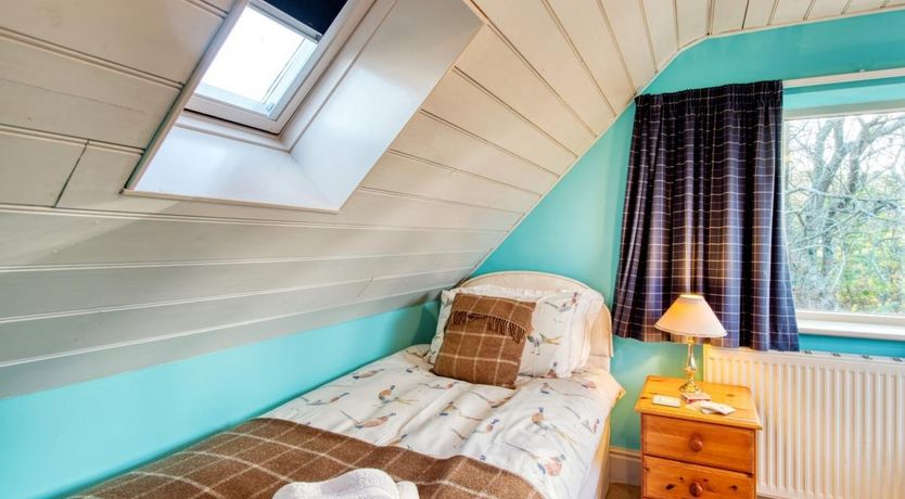 Photo of 2 Bed in Godshill