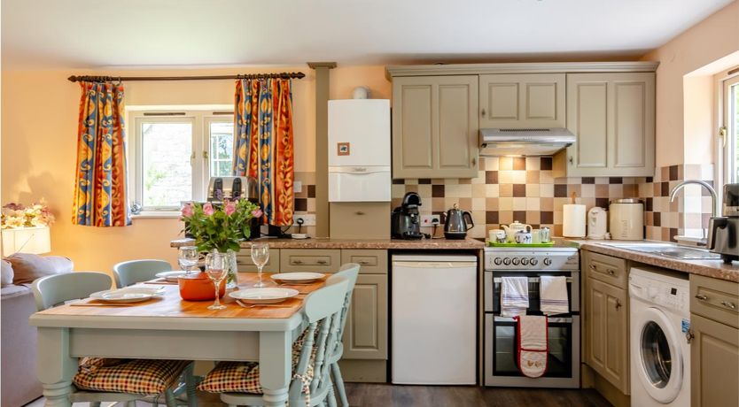 Photo of 2 Bed in Ventnor